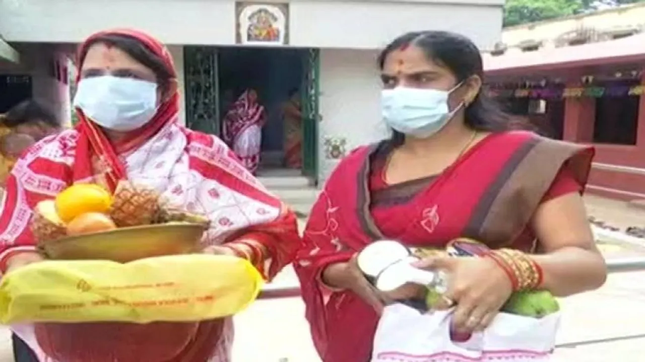 Odisha Observes 'Sabitri Brata' Amid Instances Of Covid Rule Violation