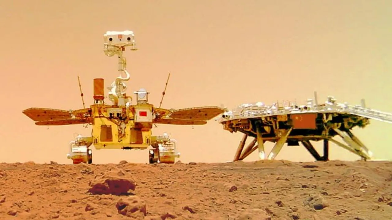 China's Mars Rover Sends 1st Selfie, 'Touring' Group Photos
