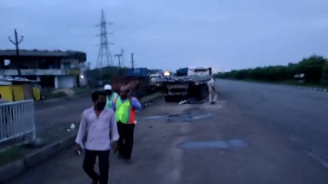 2 Killed, 4 Injured In Two Separate Road Mishaps In Odisha