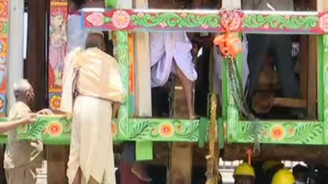 Puri Ratha Jatra 2021: Cracks In Chariots’ Wheels Before Ritual, Repair Works In Progress