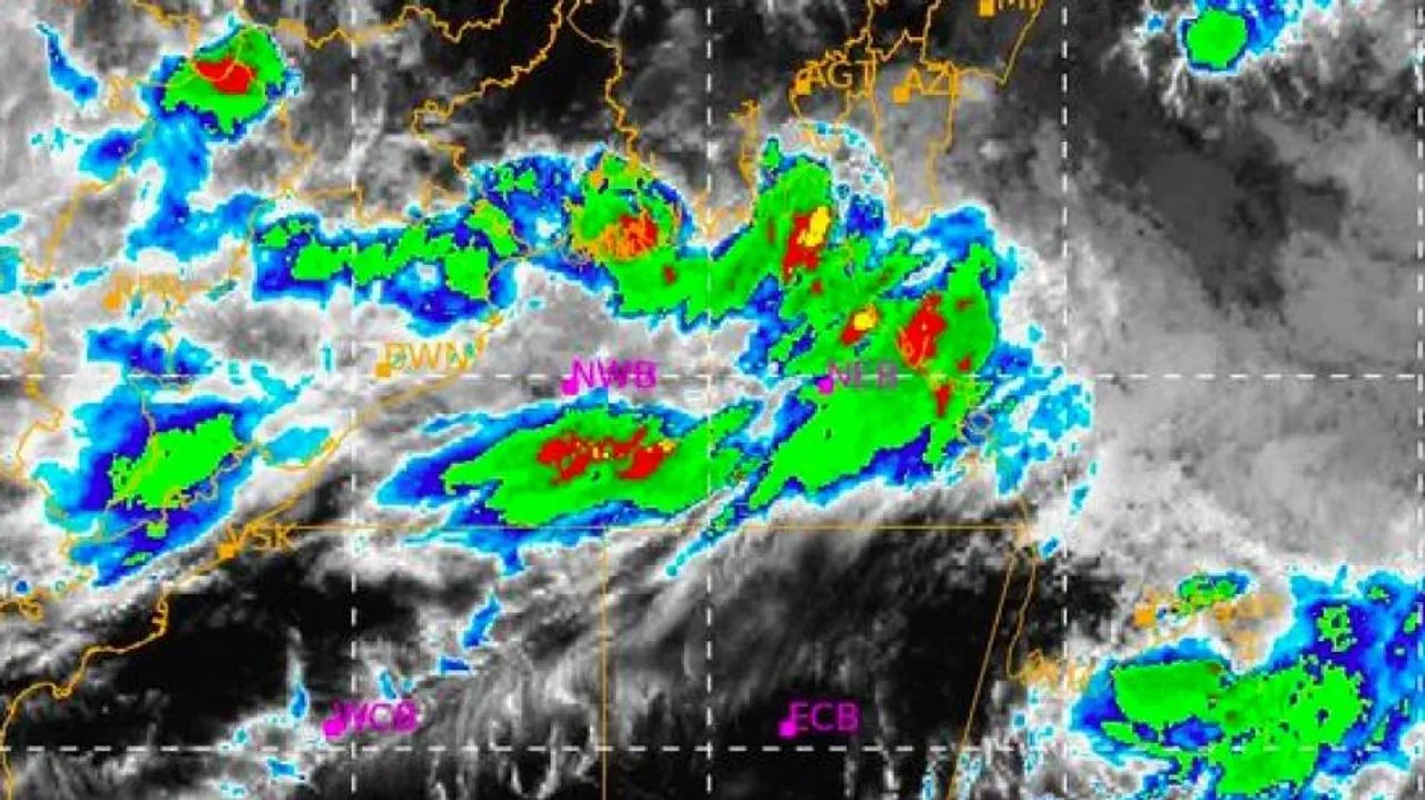 Low Pressure Over North BoB Turns 'Well Marked', Heavy Rain Forecast For Odisha