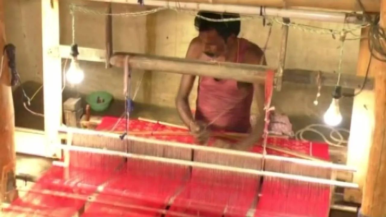 How Pandemic Has Woven Disaster For Weavers In Odisha’s Bargarh