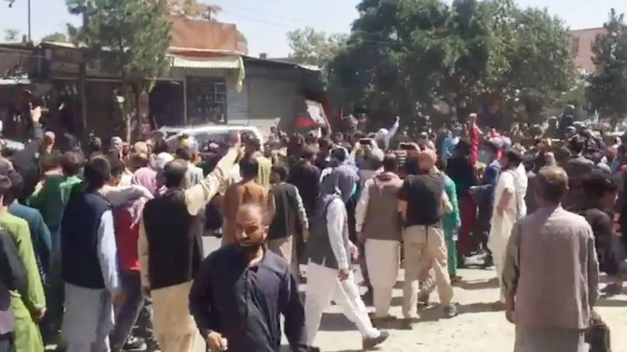 Protests in Kabul against Pakistan dropping bombs in Panjshir