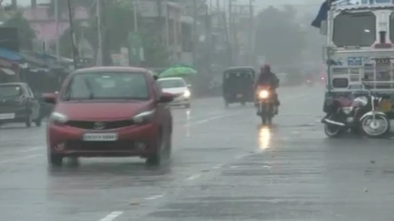 Heavy Rain Lashes Odisha Including Twin City; Check IMD’s Latest Weather Forecast