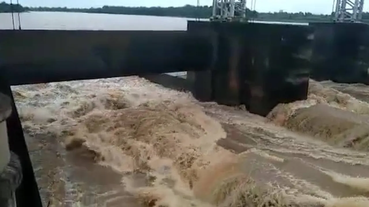 Odisha Floods: Subarnarekha Water Level Rising, Peak At Midnight; Admin On Alert, Says SRC