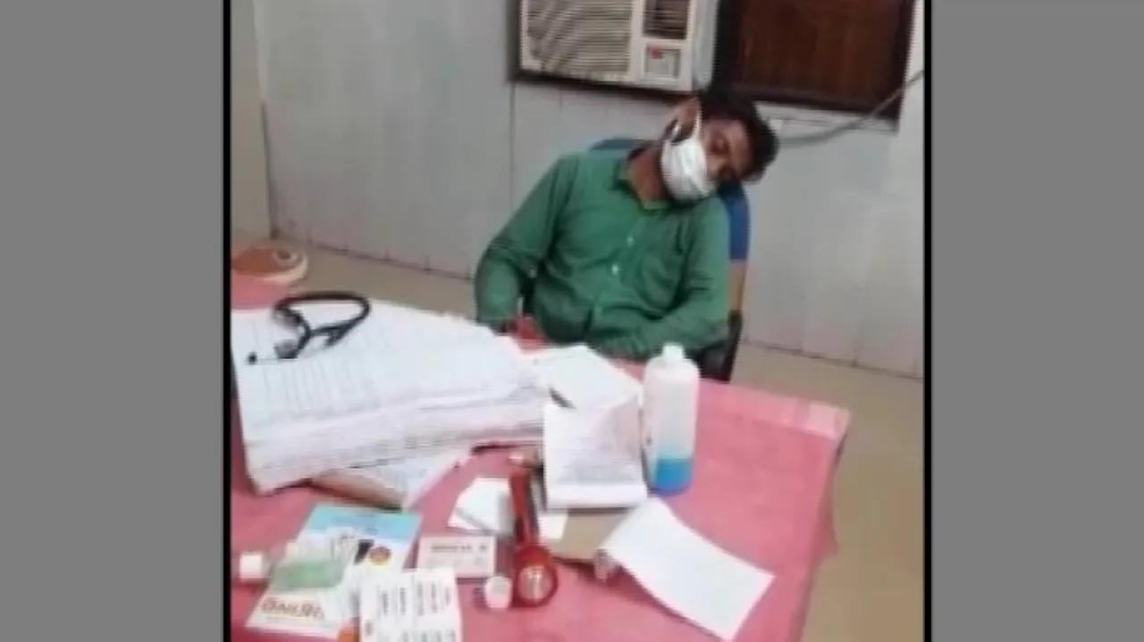 Doctor Dozes Off During Duty Hours At Govt Hospital 