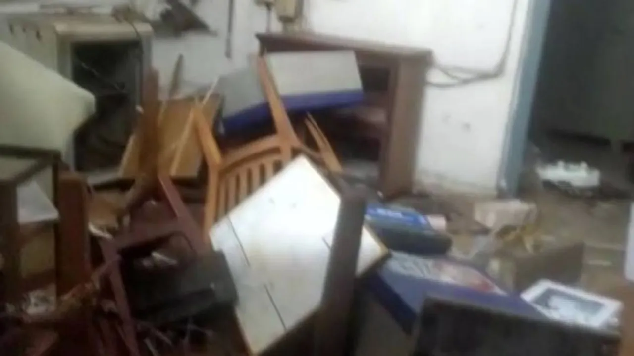 Ransacking Of Banshapani Railway Station
