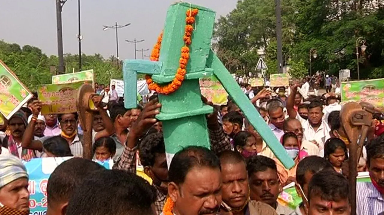 Protest Outside Naveen Niwas