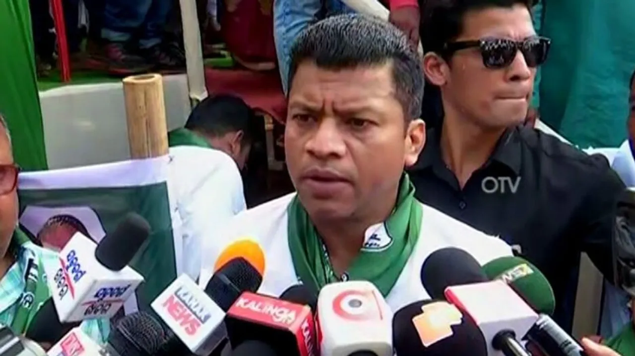 Ex-Congress Leader Pradeep Majhi Joins BJD, Receives Opposition Flak