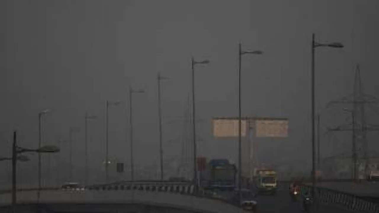 Air Pollution: Schools, Colleges, Govt Offices In Delhi To Reopen From Nov 29