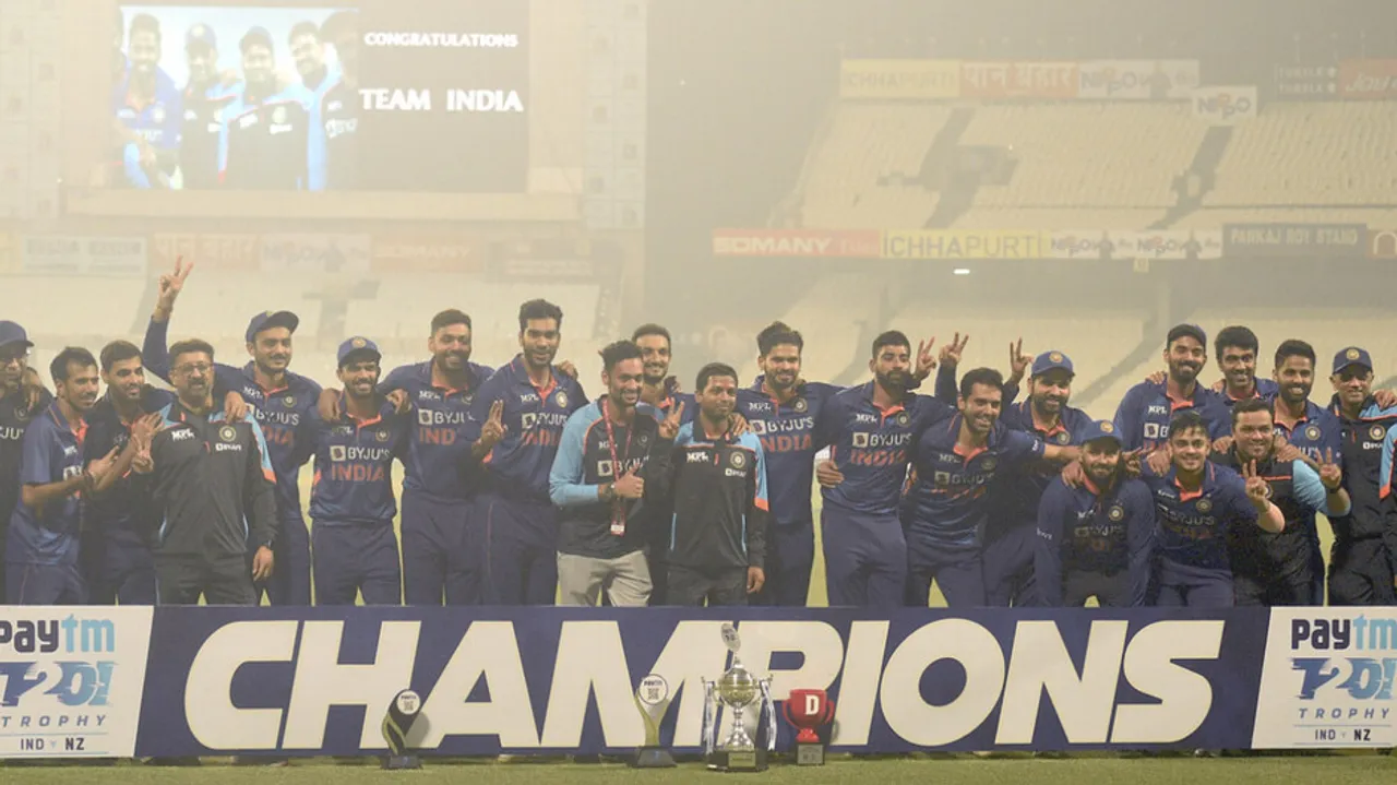 Indian Players pose for a group photo with the Paytm Trophy