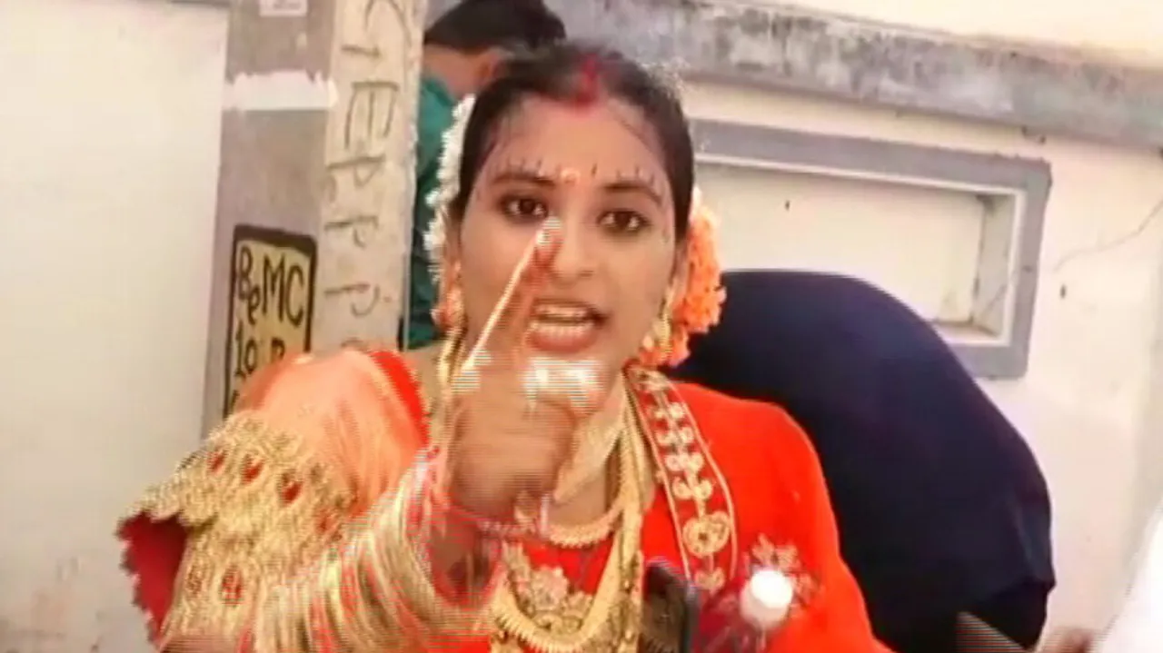 Bride Stages Dharna At Groom's House