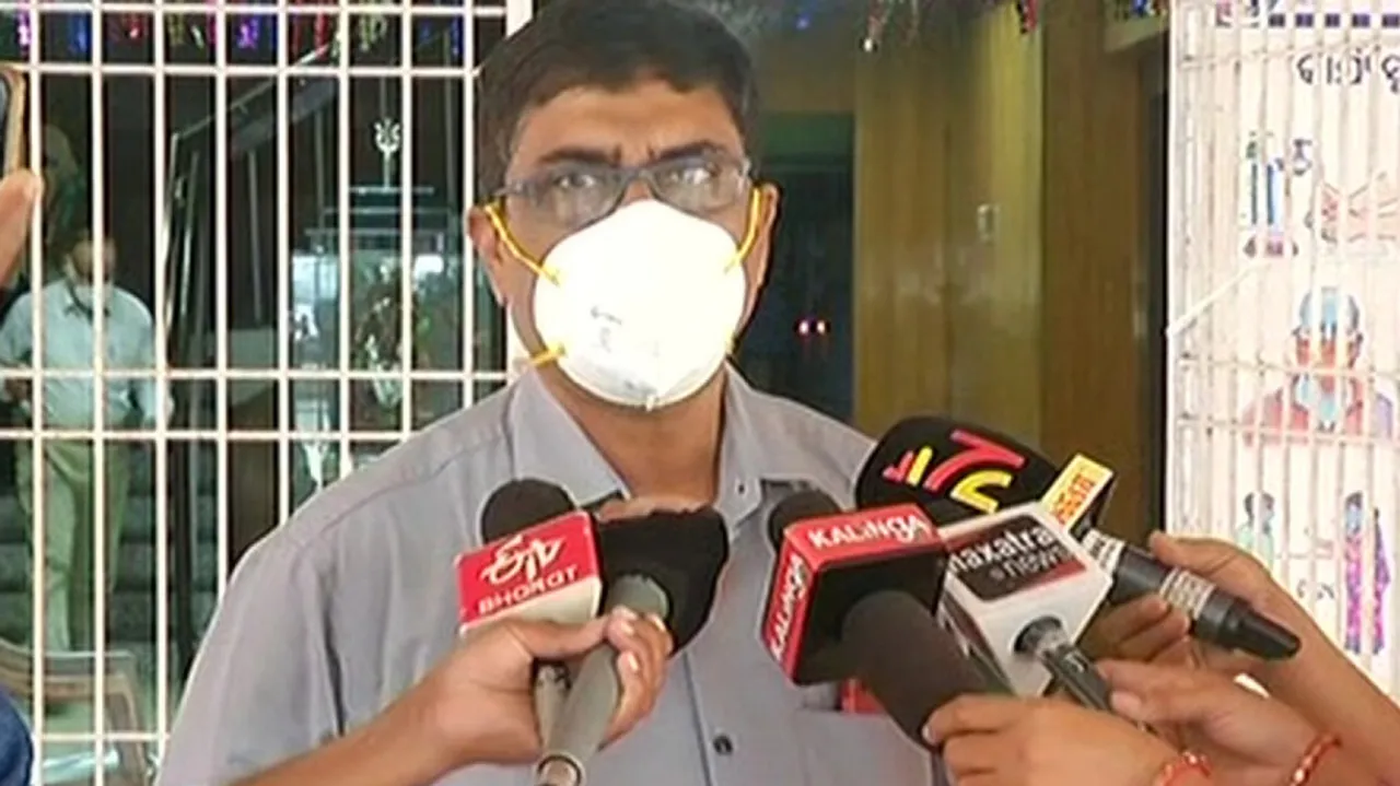 Students, Parents Don’t Ignore Mild Cough; Get Checked: Odisha Health Director On Covid Situation 