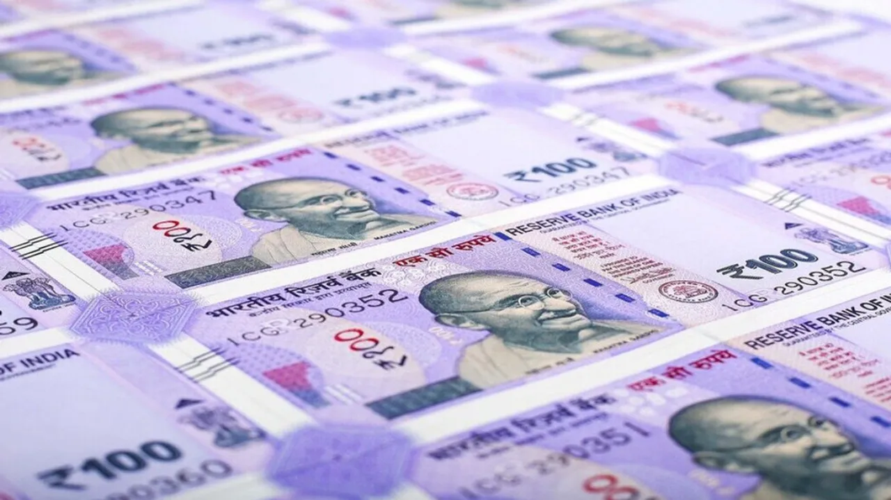 Rupee Sees High Volatility As Worries Resurfaced Around New COVID Strain