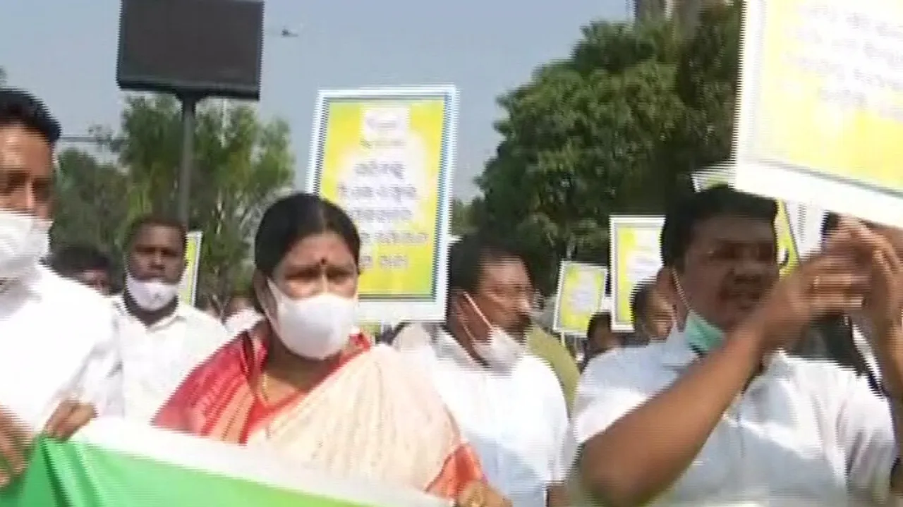 PMAY Politics Heats Up In Odisha; BJD Cries Centre’s Negligence, BJP Responds
