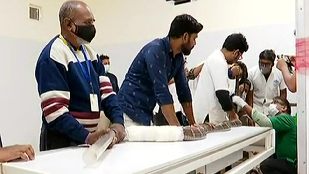 King Cobra With Fractured Ribs Undergoes Life-Saving Surgery At OUAT In Bhubaneswar 