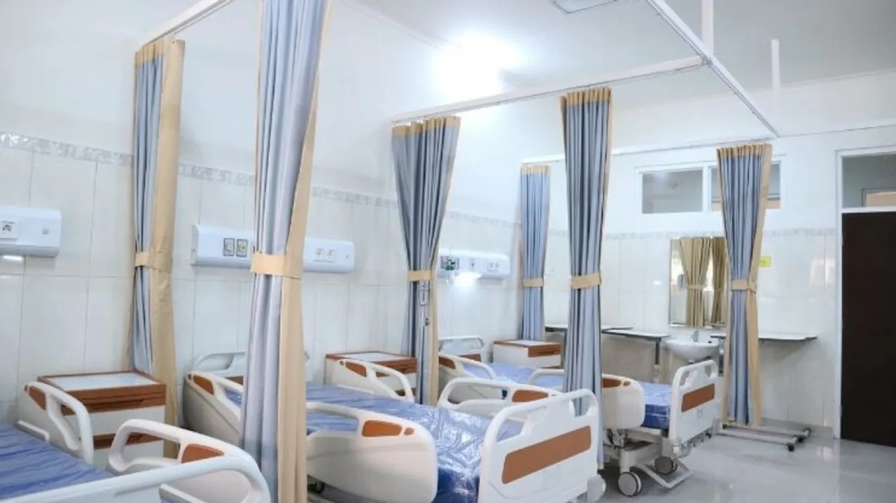 Set Up Makeshift Hospitals, Constitute Teams To Monitor Patients In Home Isolation: Govt To States