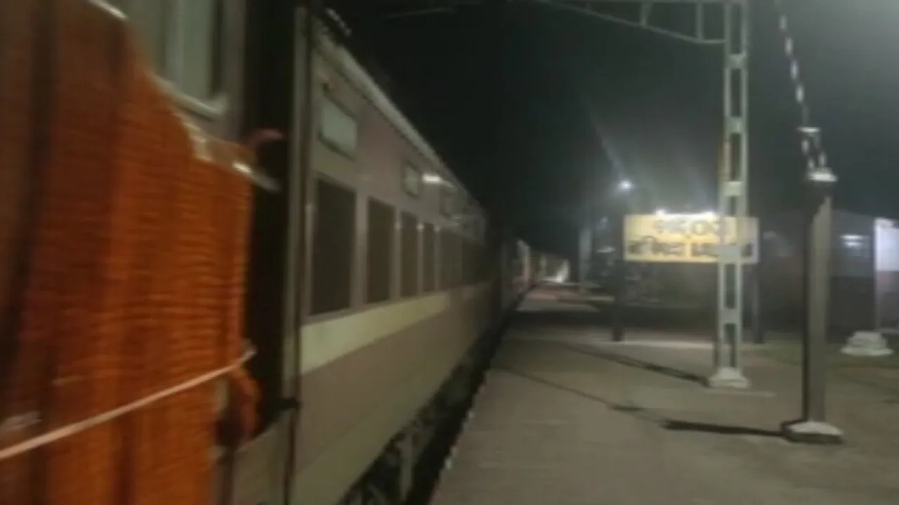 Train Service Between Baripada-Puri Flagged Off