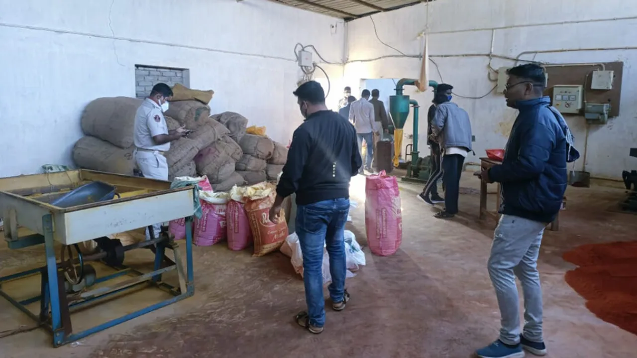 Adulterated Spices Processing Unit Busted in Cuttack, 2 Detained 