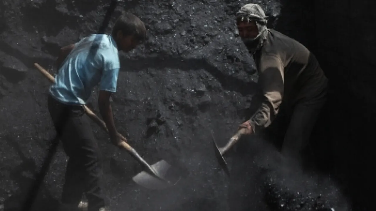 Coal Shortage Crisis In Non-Power Sector Escalates; Trade Bodies Move From Appeals To Agitation