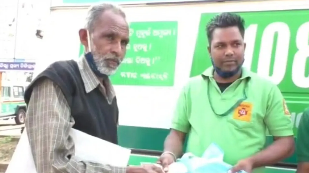 Honest Ambulance Driver Returns Cash Bag To Patient In Odisha’s Kandhamal, Earns Accolades 