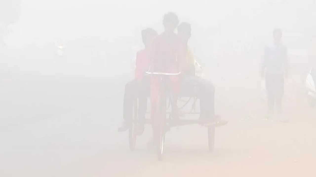 Odisha Weather: Thick Fog Engulfs Cuttack, Bhubaneswar And Puri