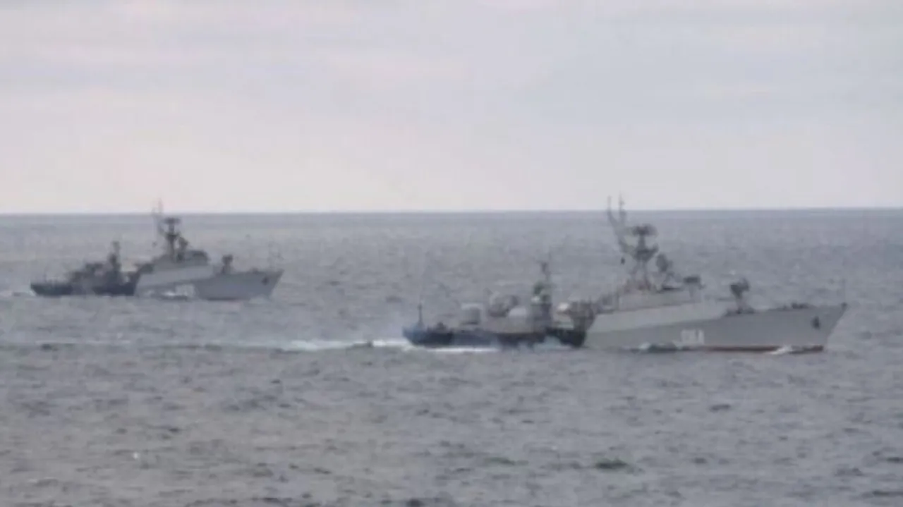 Russian ships, rocket boats approaching Odessa: Ukraine Def Ministry