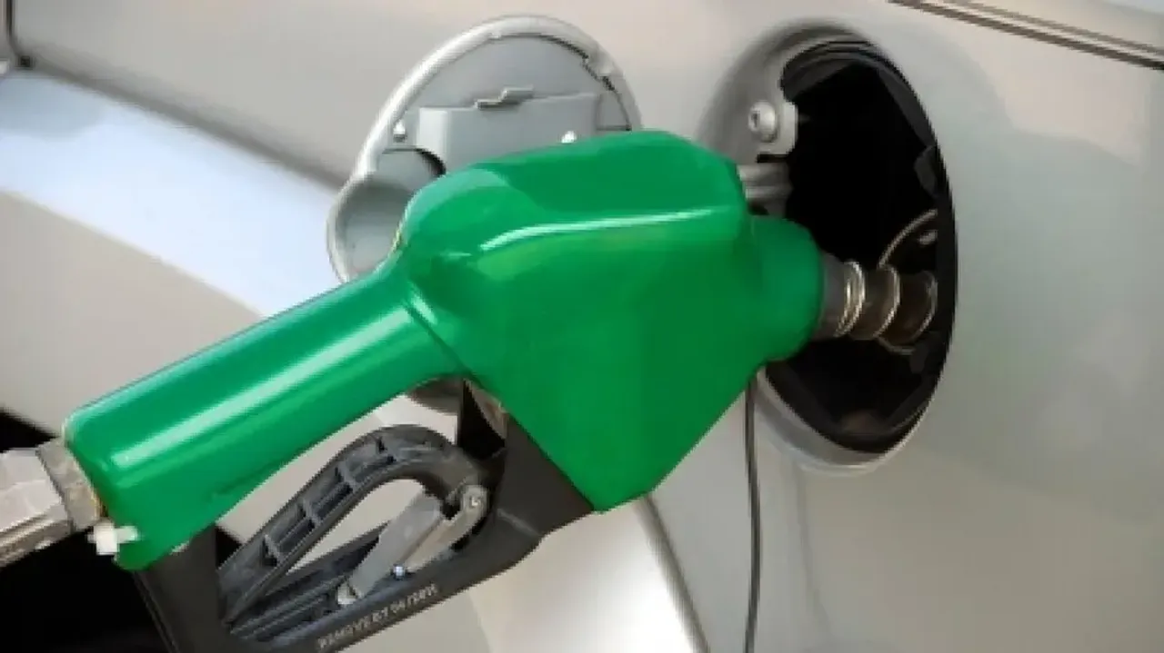 Oil Price Rises As UAE Quashes Hopes Of Plugging Gap In Russian Shortfall