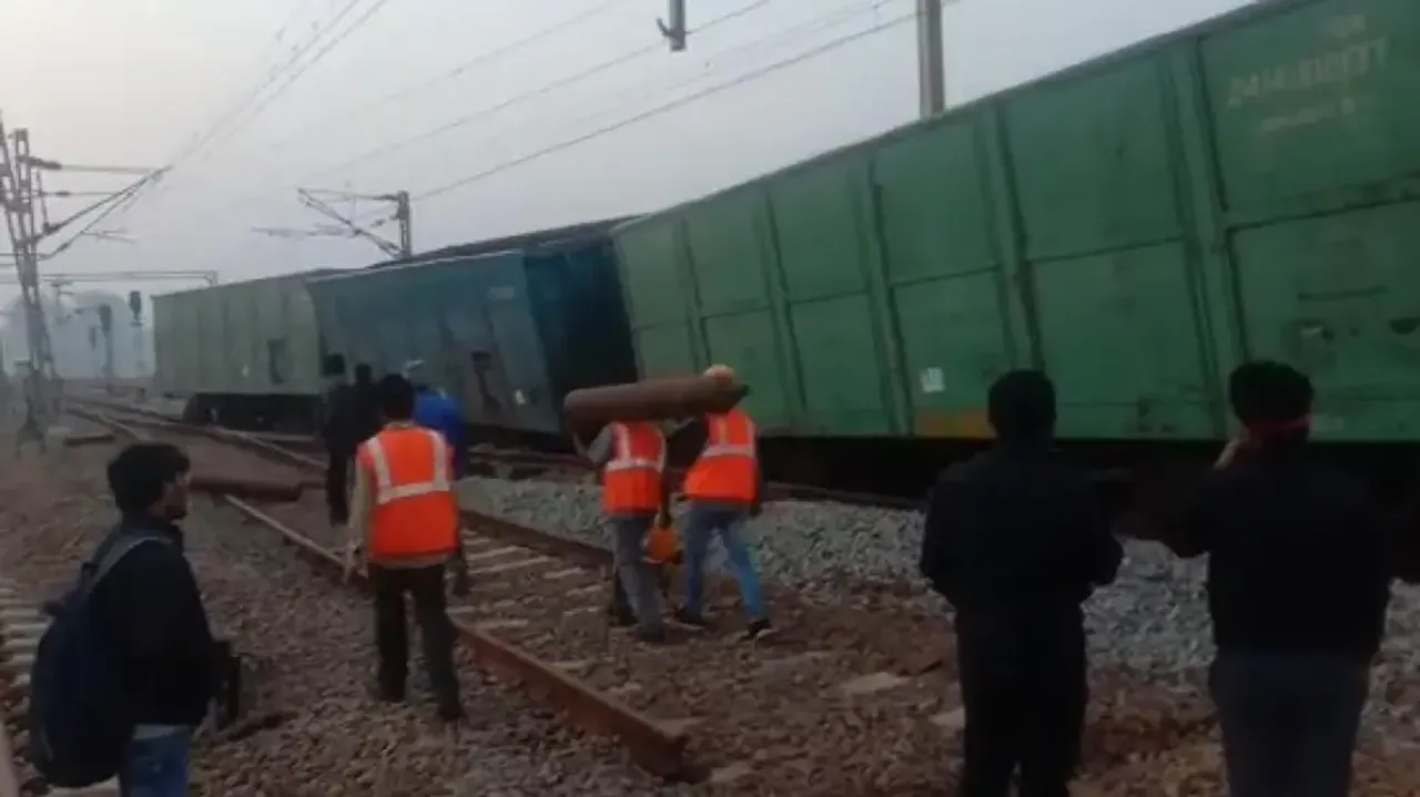 Goods Train Derail 