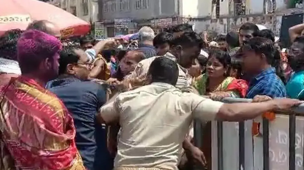 Stampede-Like Situation At Puri Jagannath Temple As Devotees Break Barricade To Gain Entry
