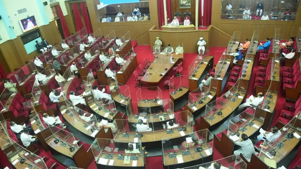 BJP And Cong Slam BJD Govt In Assembly Over 'Mismanagement' In Paddy Procurement