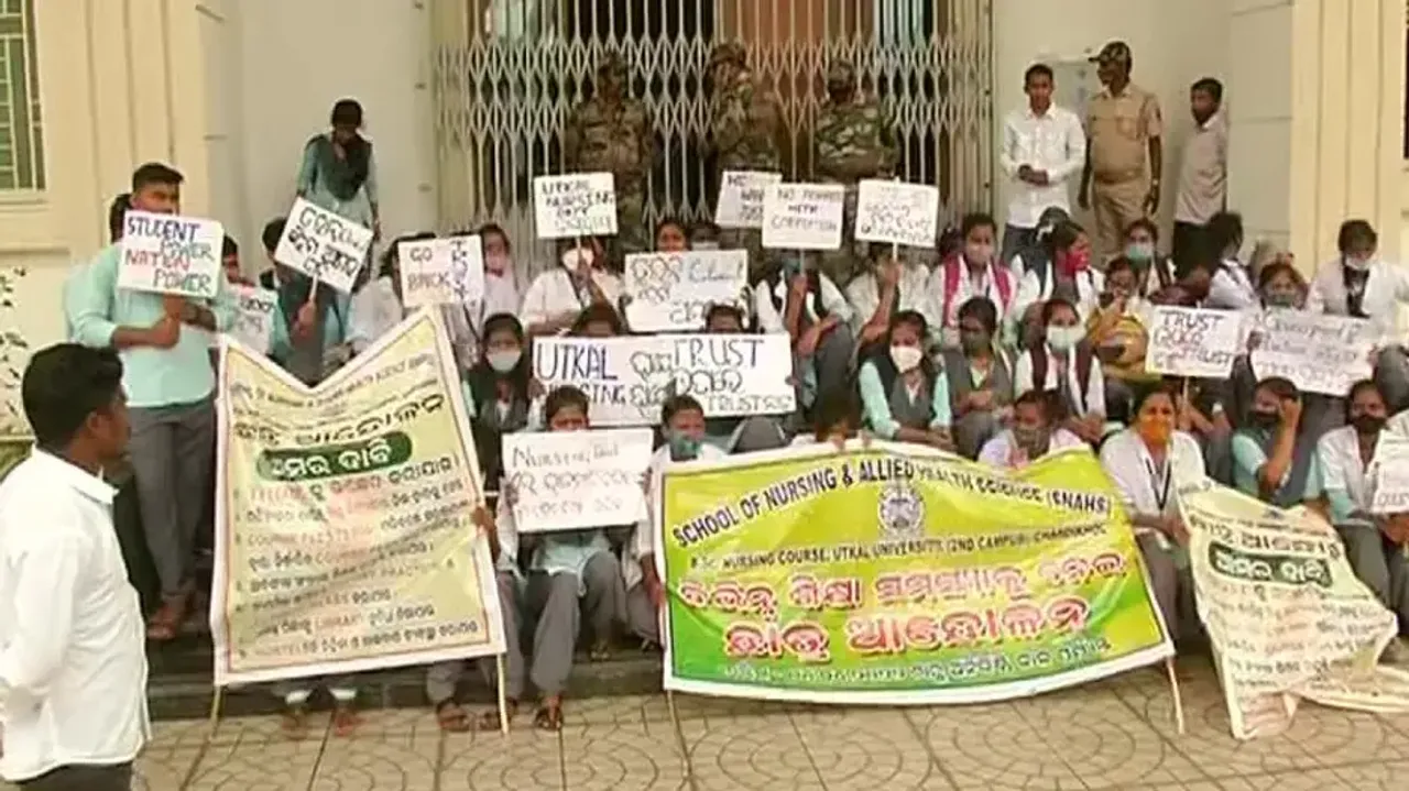Nursing Students Stage Dharna At Utkal University Over Lack Of Basic Facilities In 2nd Campus