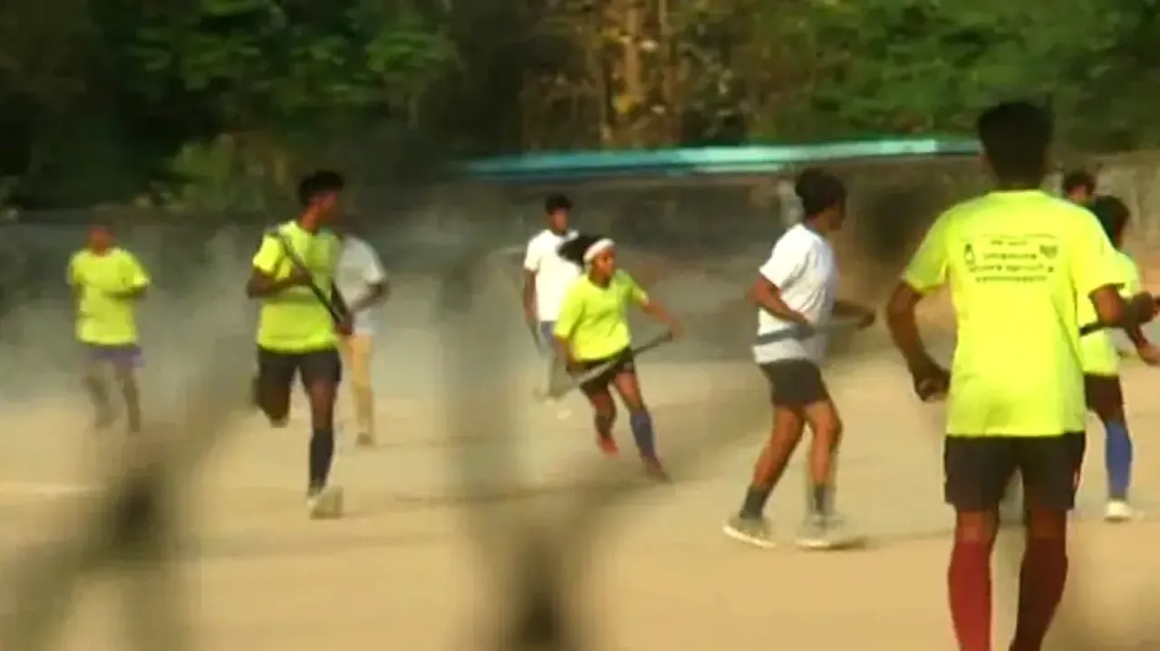 Gender Barrier Melts Away In Cradle Of Hockey 