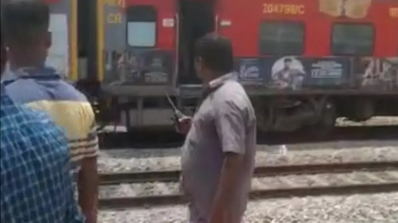 Bomb Scare Triggers Panic In Bhubaneswar-Mumbai Konark Express, Search Operation On