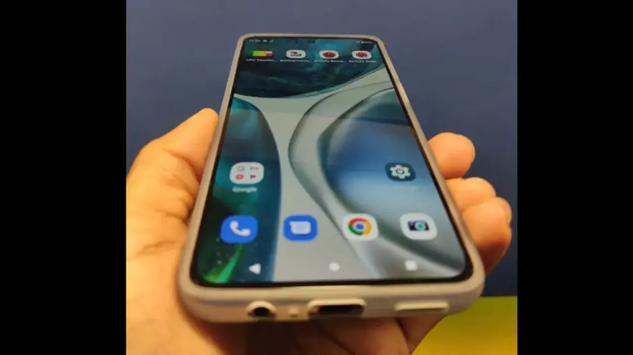 Motorola launches affordable 'Moto G52' in India