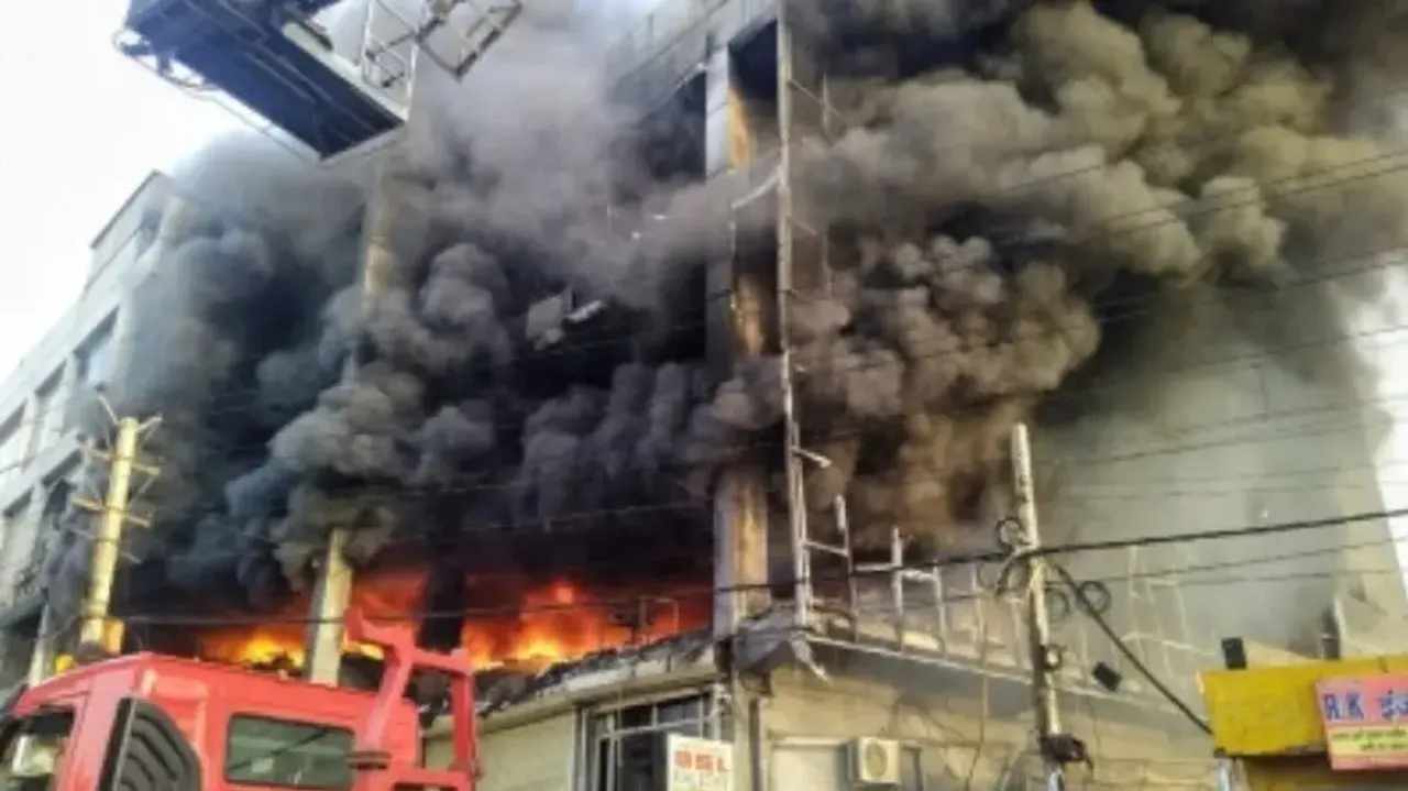 Mundka Fire