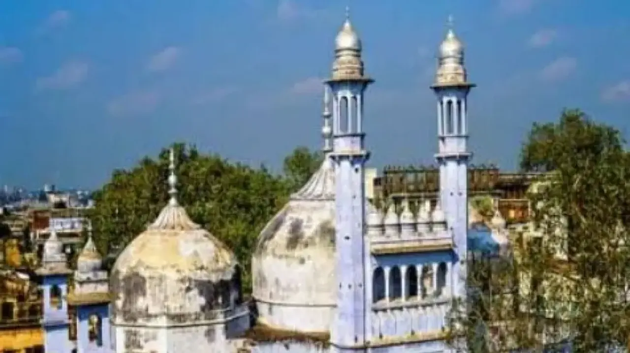 'Shivling' found in Gyanvapi well, claim Hindu lawyers