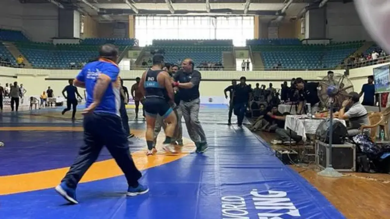 Wrestler Satender punches referee during Commonwealth Games trials, gets life ban