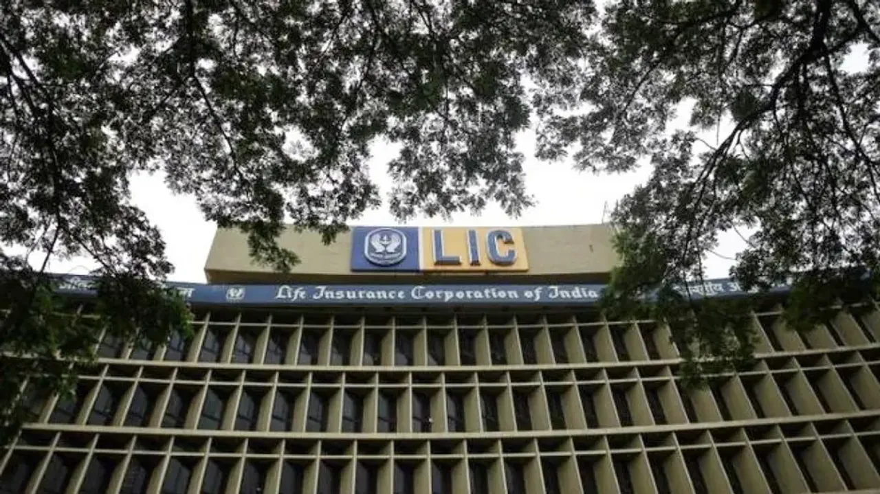 Investors lose Rs 1.2 lakh cr as LIC shares tumble 20% below issue price