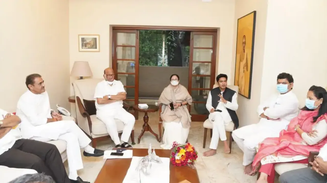 Mamata meets Pawar; Yechury says NCP chief said no to being Oppn nominee for prez poll