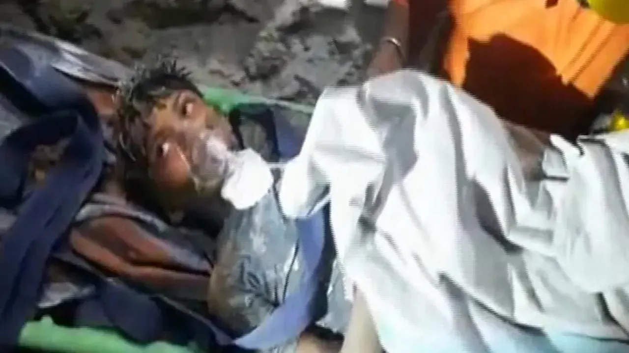 This is how ‘Operation Zindagi’ accomplished in Chhattisgarh, Rahul rescued safely 
