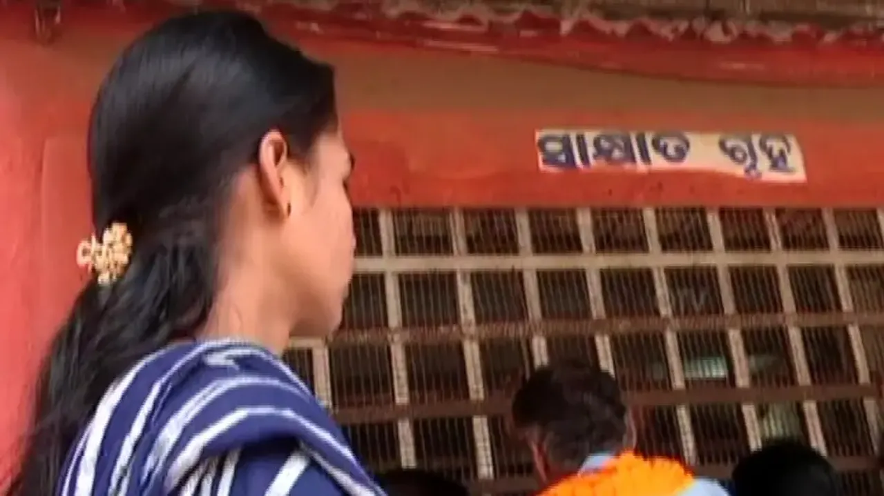 Odisha: With husband in jail, woman fights legal battle to get him freed 