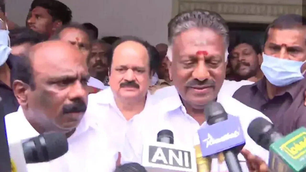 AIADMK expels O Panneerselvam, supporters, defiant leader announces similar action against EPS