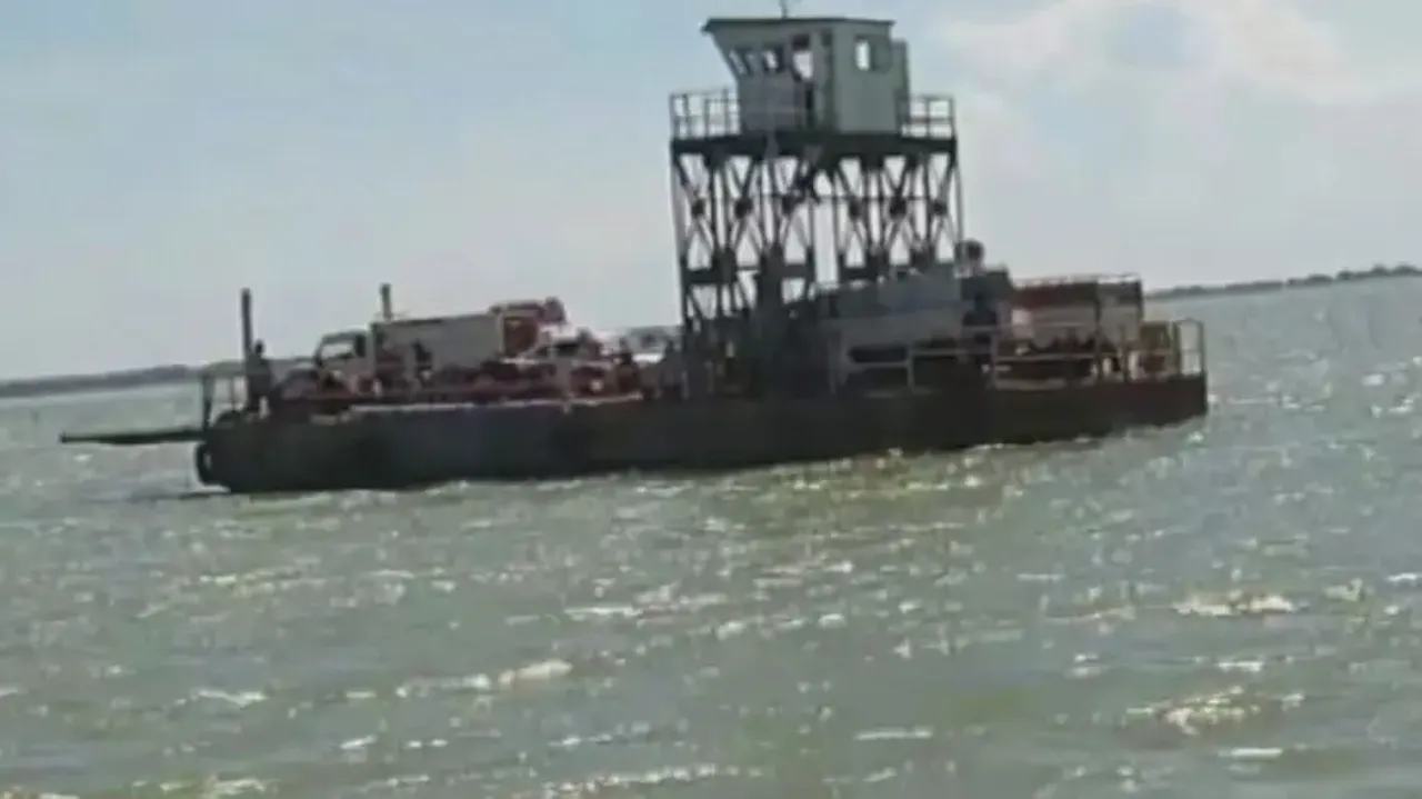 Floating bridge vessel with 60 passengers on board stranded in Chilika