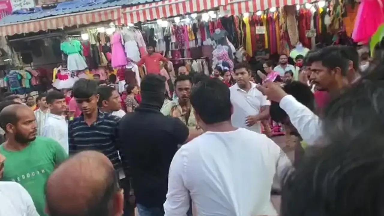Tension erupts at Bhubaneswar Market Building after scuffle among vendors