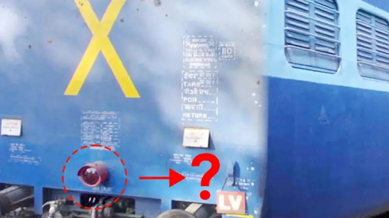 Ever wondered why a train’s last compartment has a ‘red light’