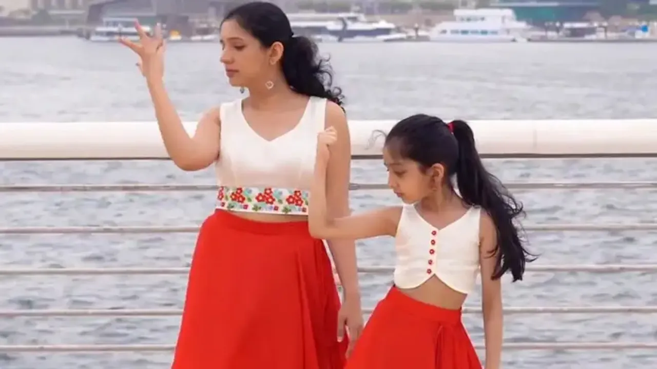 Mother, daughter groove beautifully to Pasoori, netizens amazed