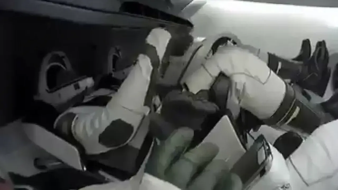 Oxygen with magnets may help astronauts breathe easy