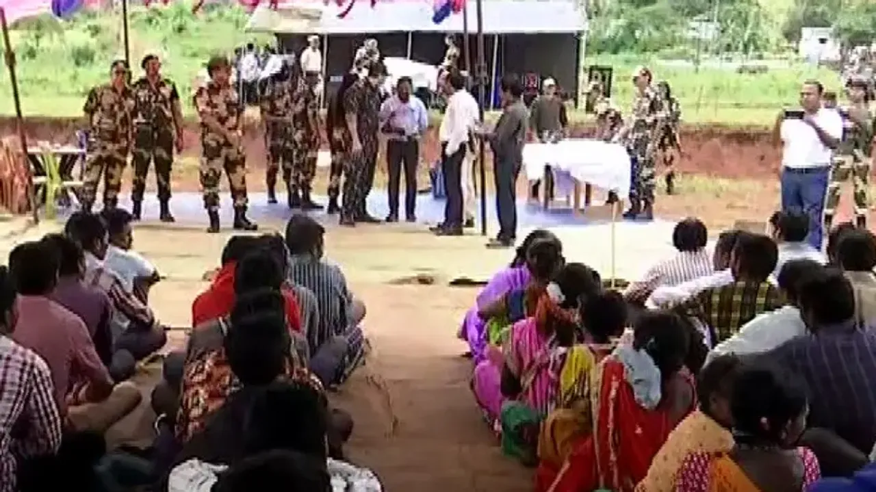 150 Maoist militia members surrender to police