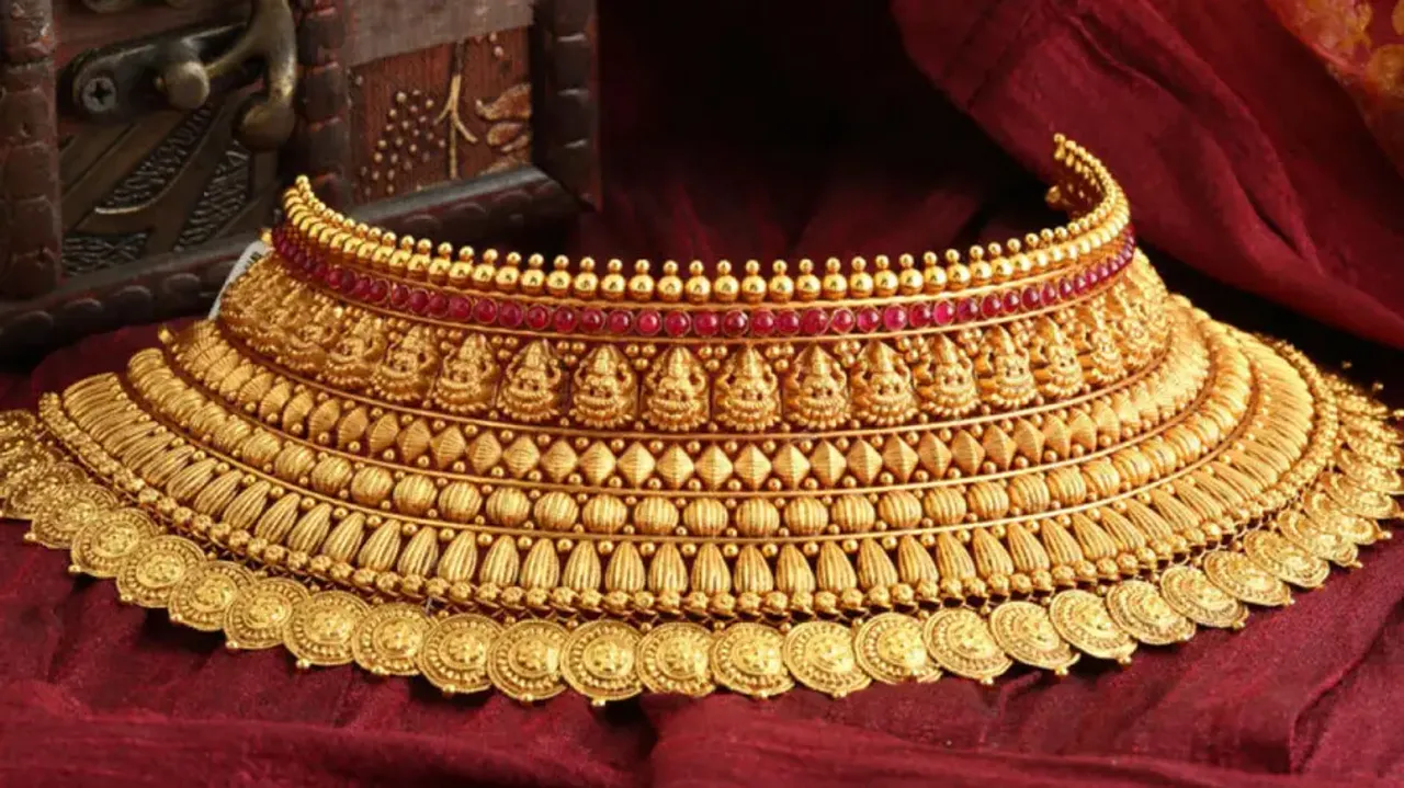 Gold Necklacke 